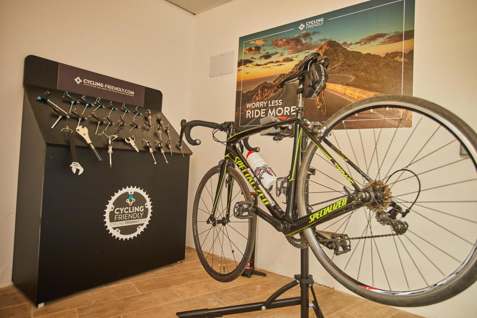 פלמה דה מיורקה Hotel Joan Miro Museum מראה חיצוני תמונה Bicycle